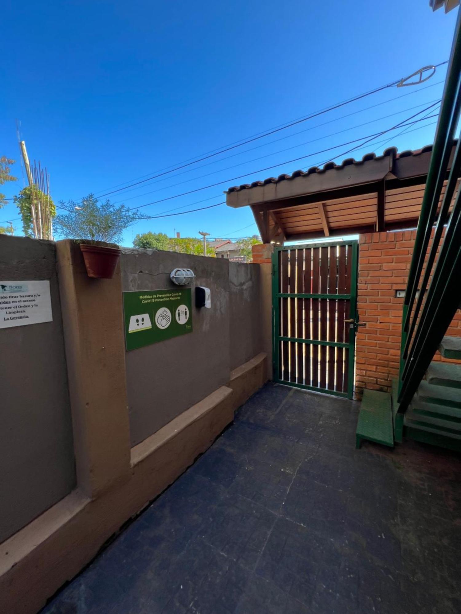 Flora Apartments Puerto Iguazu Exterior photo