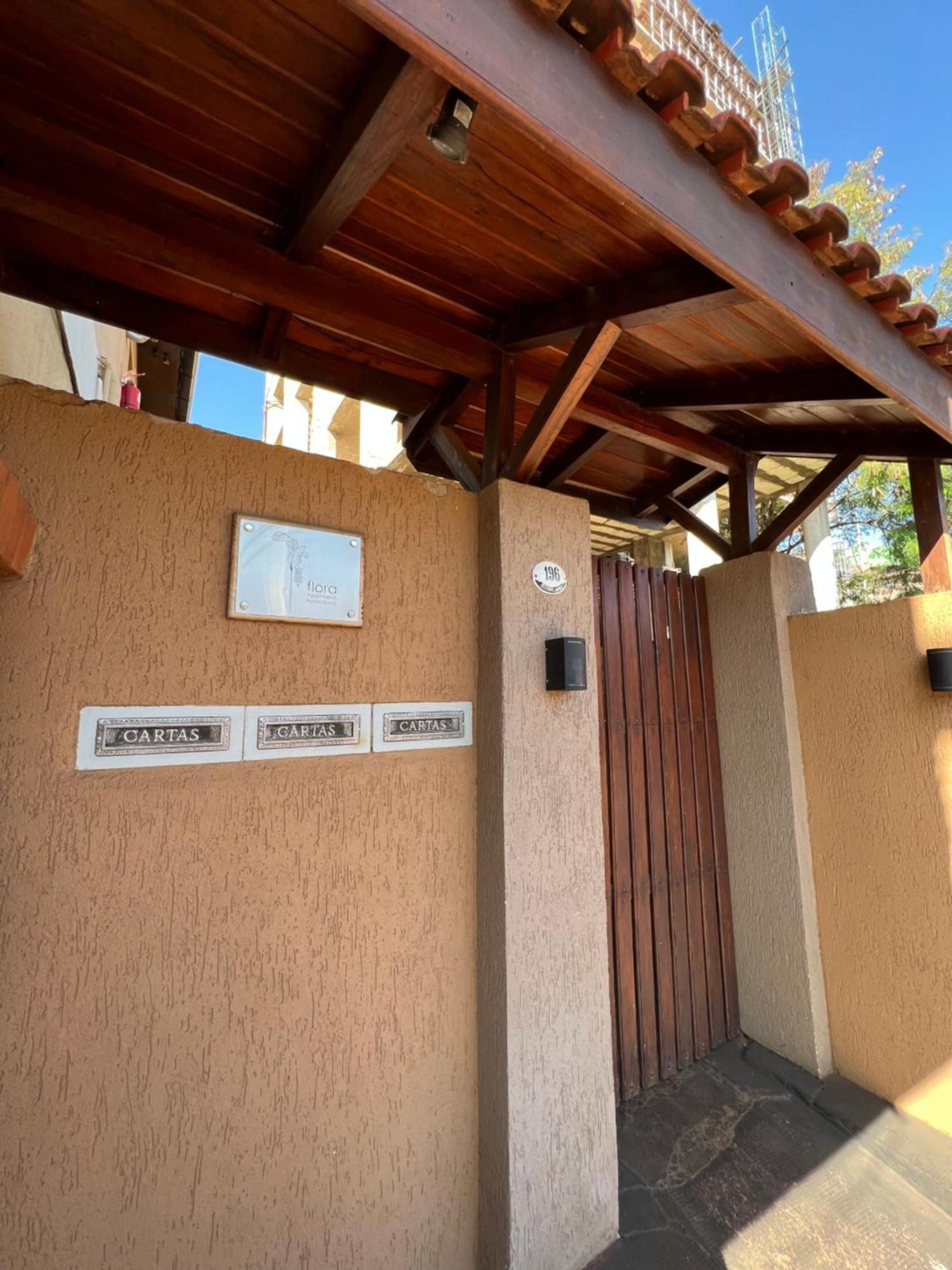 Flora Apartments Puerto Iguazu Exterior photo